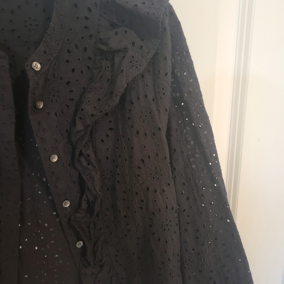 Madewell Eyelet Ruffle Front Blouse Size Medium - Picture 9 of 11